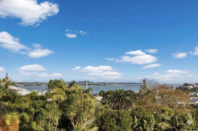 2/62 Quadrant Road_2