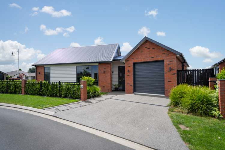 10 Garland Lane Leamington_18