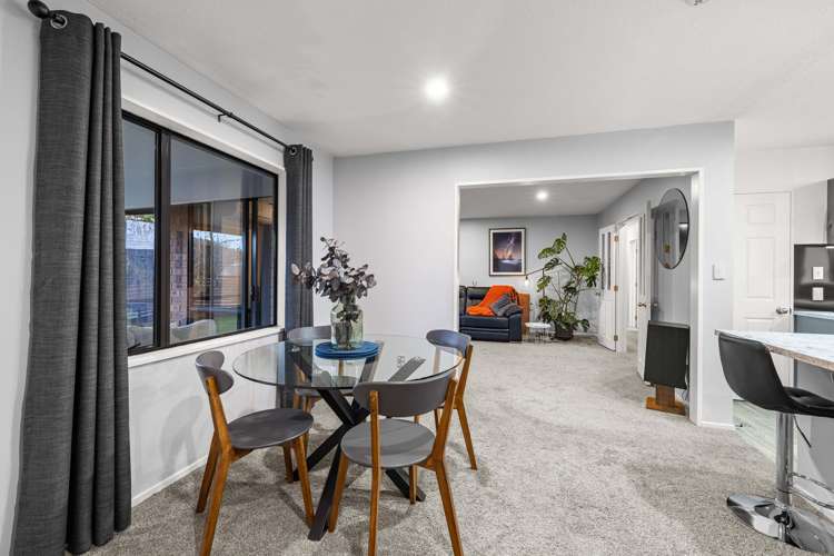 44C Kathleen Crescent Hornby_6