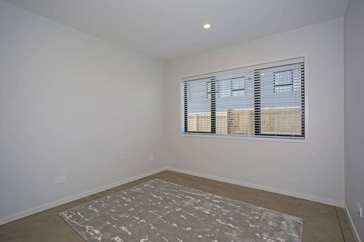 7 Ronald Avenue Glenbrook_13