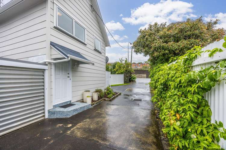 1/27 Lagoon Drive Panmure_10