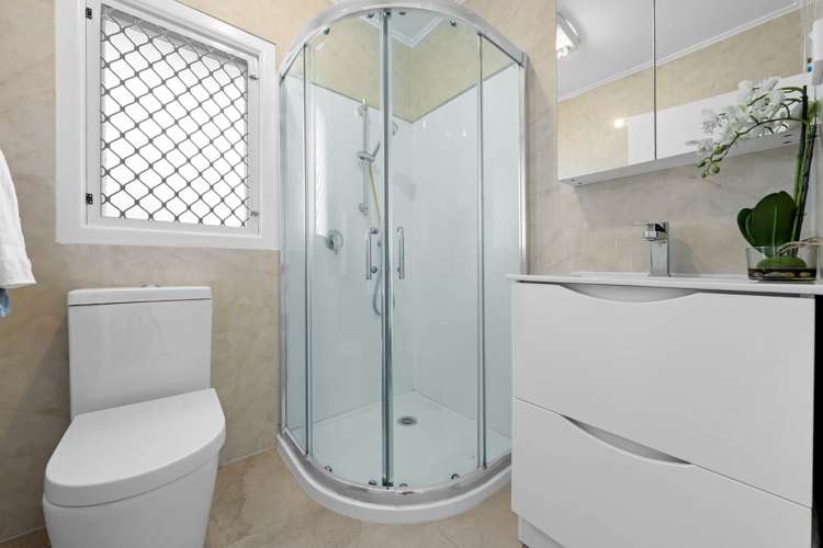 100 Gossamer Drive Pakuranga Heights_11