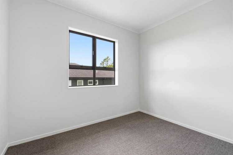 30 Mackay Drive Greenhithe_16