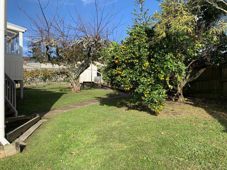 18 Raeben Avenue Hillcrest_23