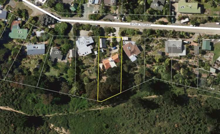 20 Airlie Street Glenduan_23