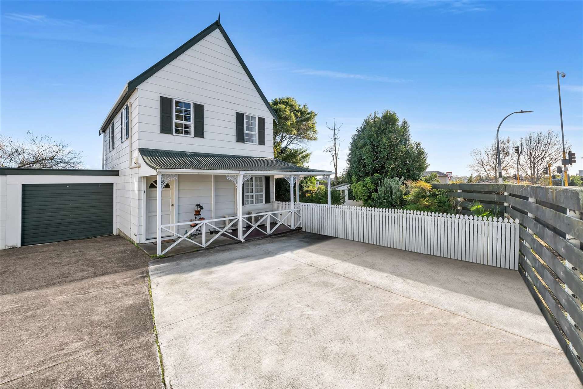 1 Cascades Road Pakuranga Heights_0
