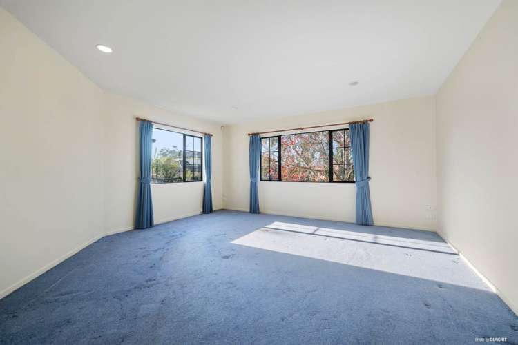 1/14 Mossop Rise Glenfield_7