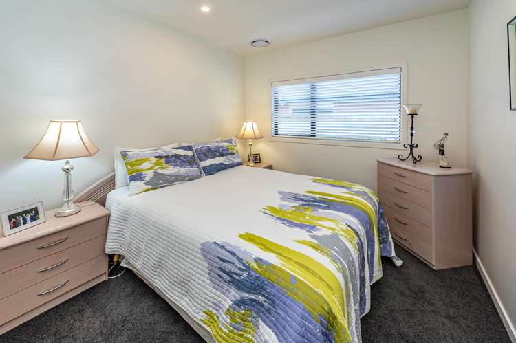 4 Simon Street Tawhero_17