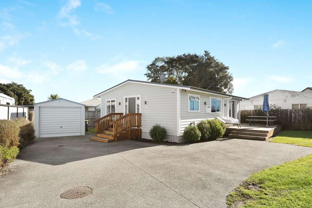 52A Tuhikaramea Road_0