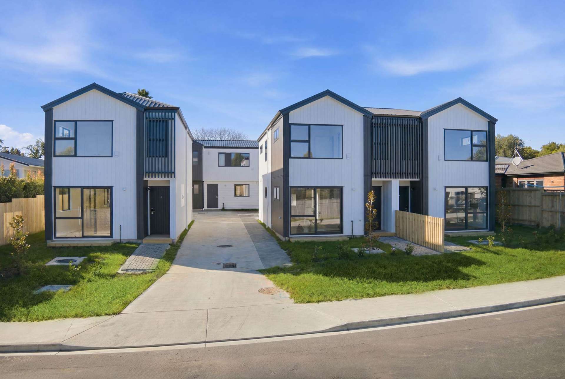 2/3 Gill Avenue Te Atatu Peninsula_0