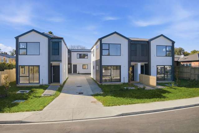 Corner 3 Bedroom in Prime Location