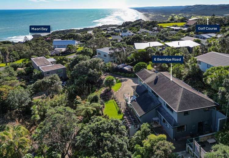 6 Berridge Road Muriwai Beach_0