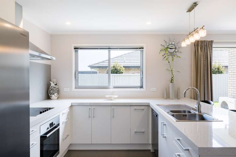 69 Aquila Crescent Rototuna North_12