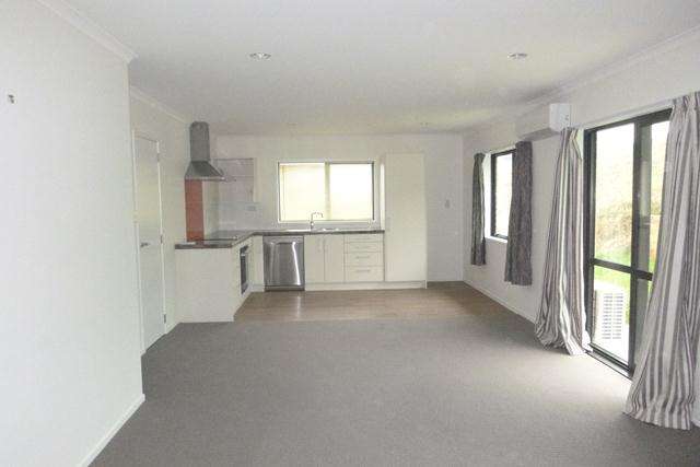94 Sunstone Crescent 11303_1