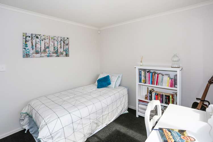 21 Fletcher Lane Patumahoe_11