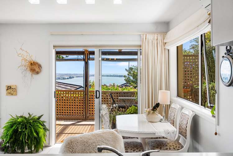 65 Soleares Avenue Mount Pleasant_11