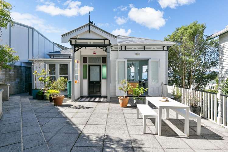 8 Bruce Avenue Brooklyn_1