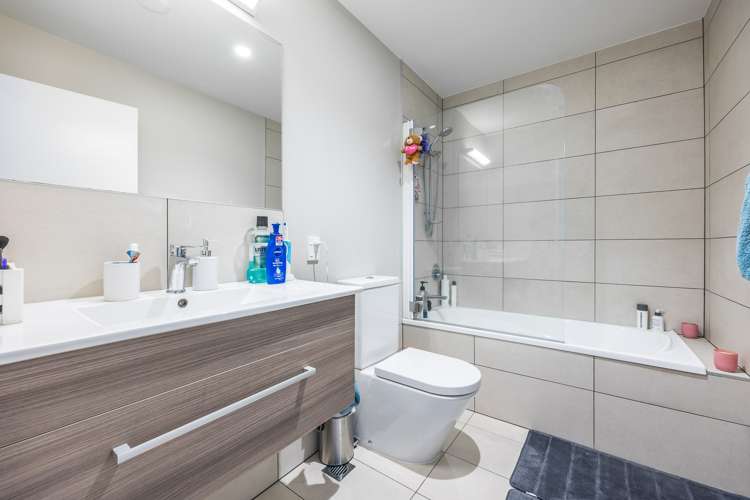 26/1 Glenside Crescent Eden Terrace_14