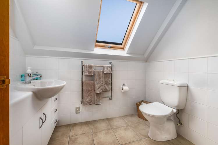 1B Kohutuhutu Road Raumati Beach_22