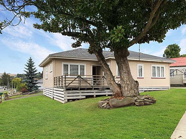 TAIHAPE - THREE BEDROOMS