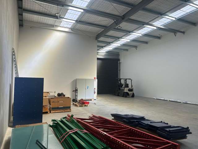 18C Earthmover Crescent Burbush_3