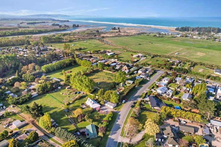 14 Allin Drive Waikuku Beach_23