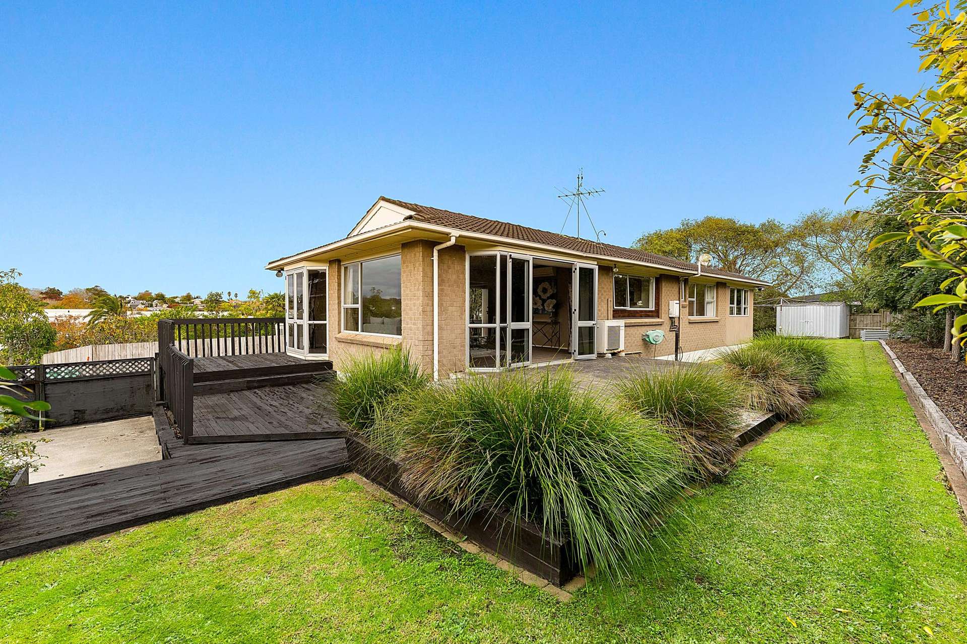 12 Towra Place Botany Downs_0