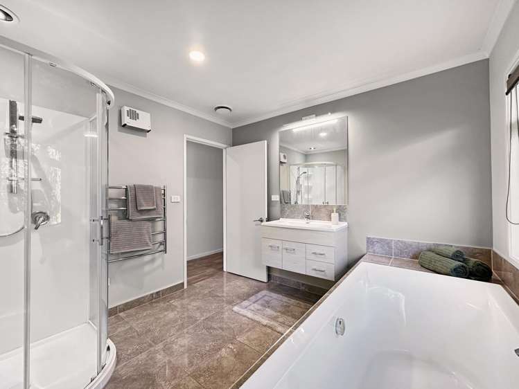 12 Lacebark Drive Kinloch_33