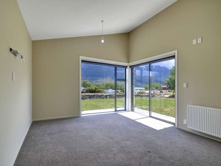 33 Benmore Place Glenorchy_12