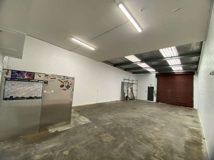 2a/12 Corban Avenue Henderson_13