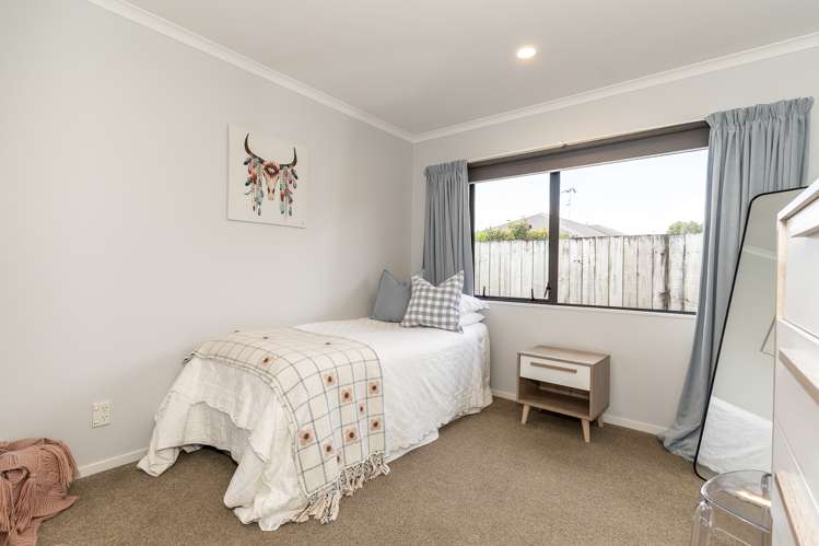 50 Cairns Crescent Rototuna_15