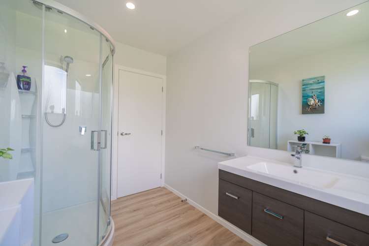 32 Burnby Drive Te Anau_10