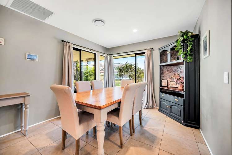 14 Tyree Drive Stoke_14