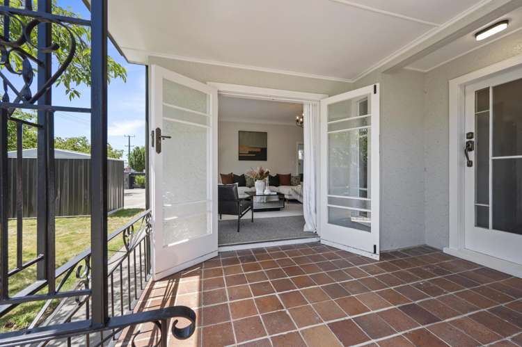 1110 Williams Street Frimley_21