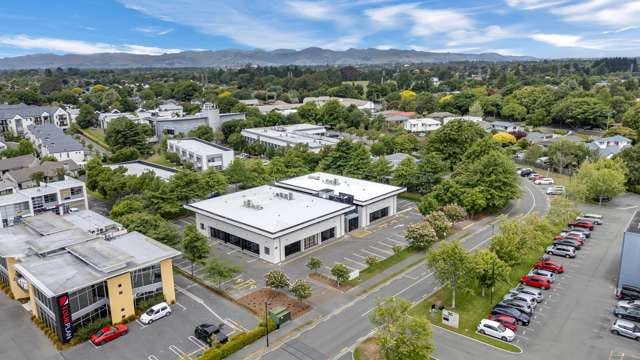 Expansive Corporate Office With 58 Carparks