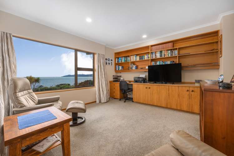 1B Kohutuhutu Road Raumati Beach_23