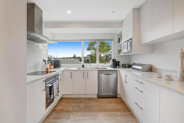 12 Godwin Court Unsworth Heights_6