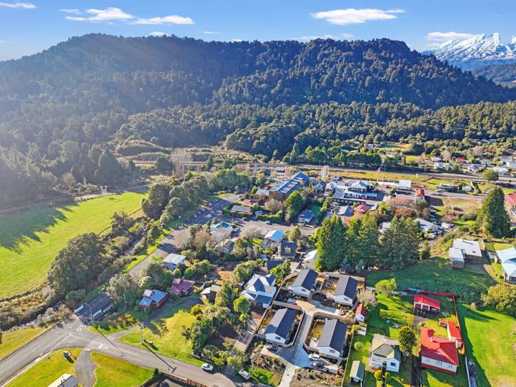 3B Foyle Street Ohakune_6
