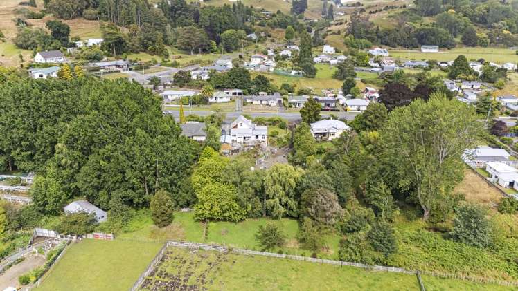 19 Milne Street Hunterville_17