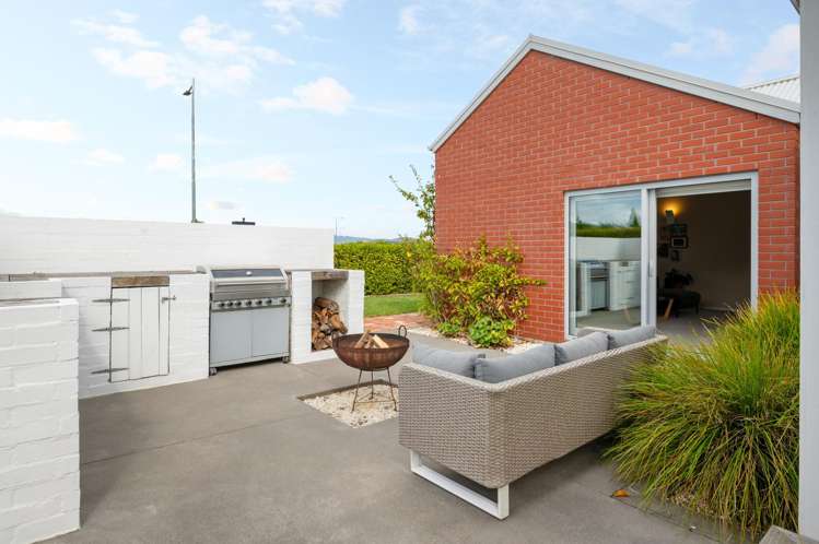 77 Alan Livingston Drive Cambridge_19