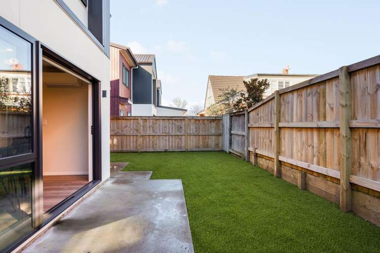 2/37 Casey Avenue Fairfield_26