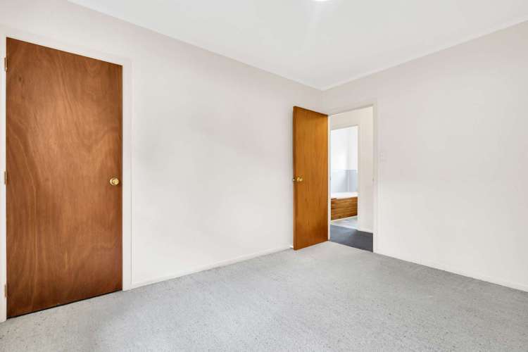 14b Doment Crescent Orewa_16