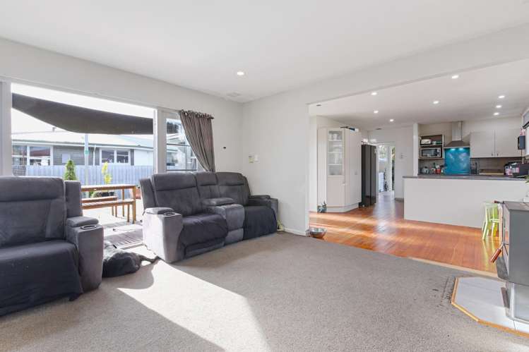 47 Carters Road Aranui_2