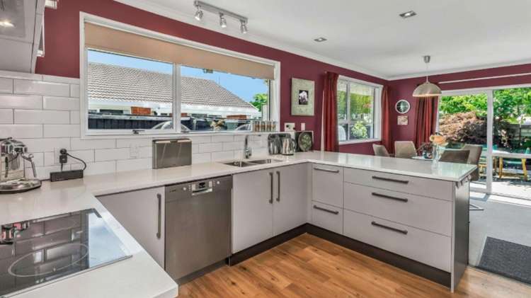 2A Woodlau Rise Huntsbury_4