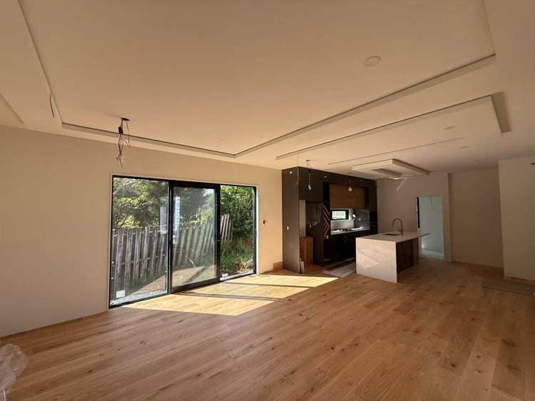 16 Furlough Road Papakura_26