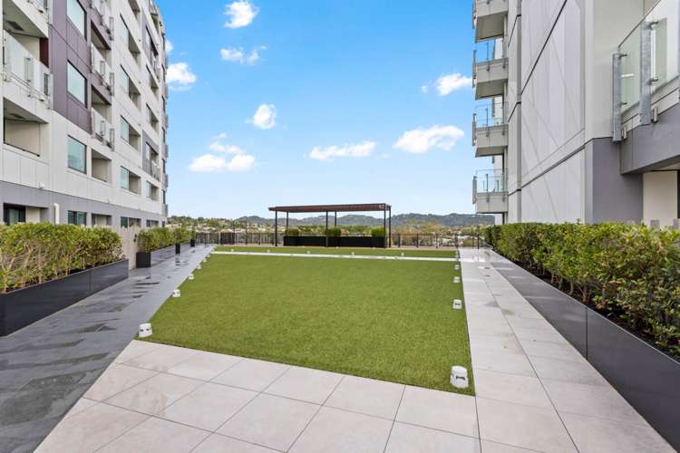 901/8 Waikumete Road Glen Eden_11