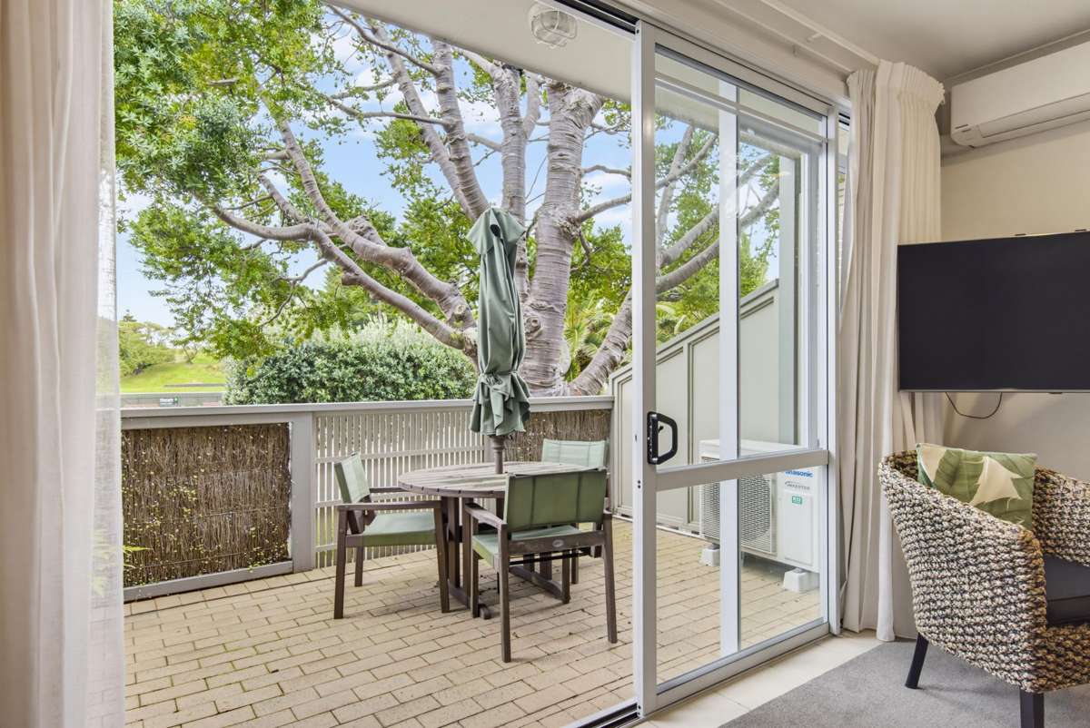 Unit 1, 4, 15/4-8 Matatua Road_3
