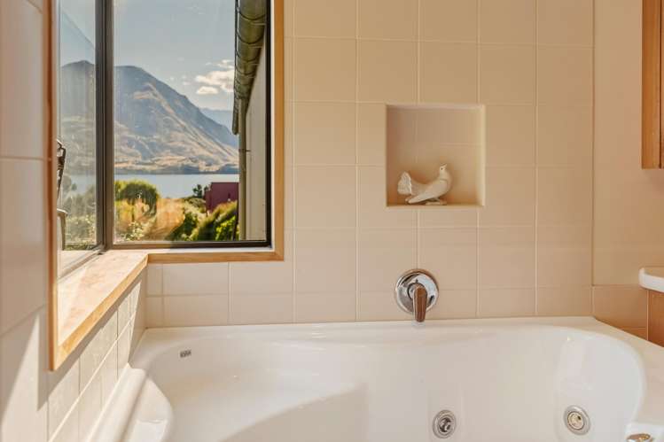 3 Atherton Place Wanaka_13