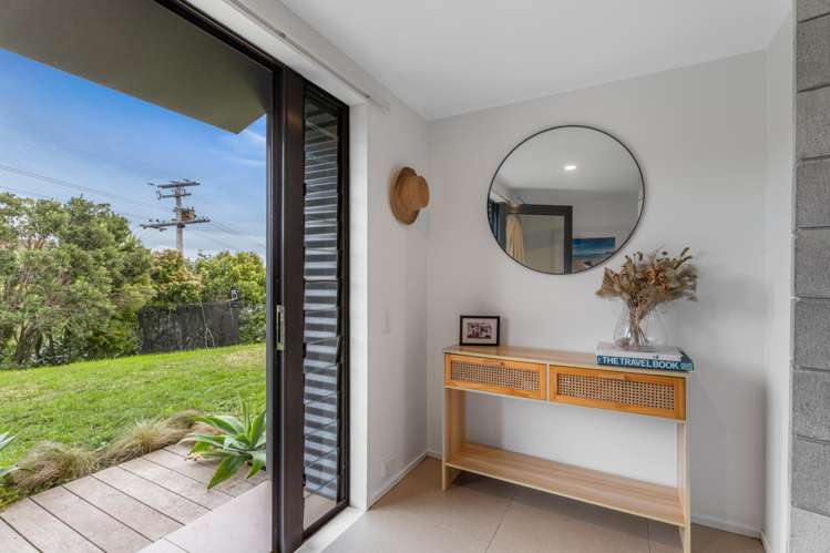 2 Te Makiri Road Onetangi_8