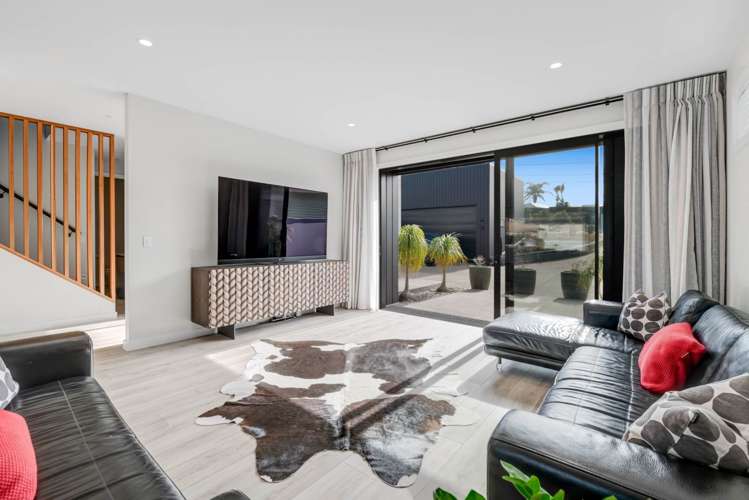 1023 Whangaparaoa Road Tindalls Beach_18